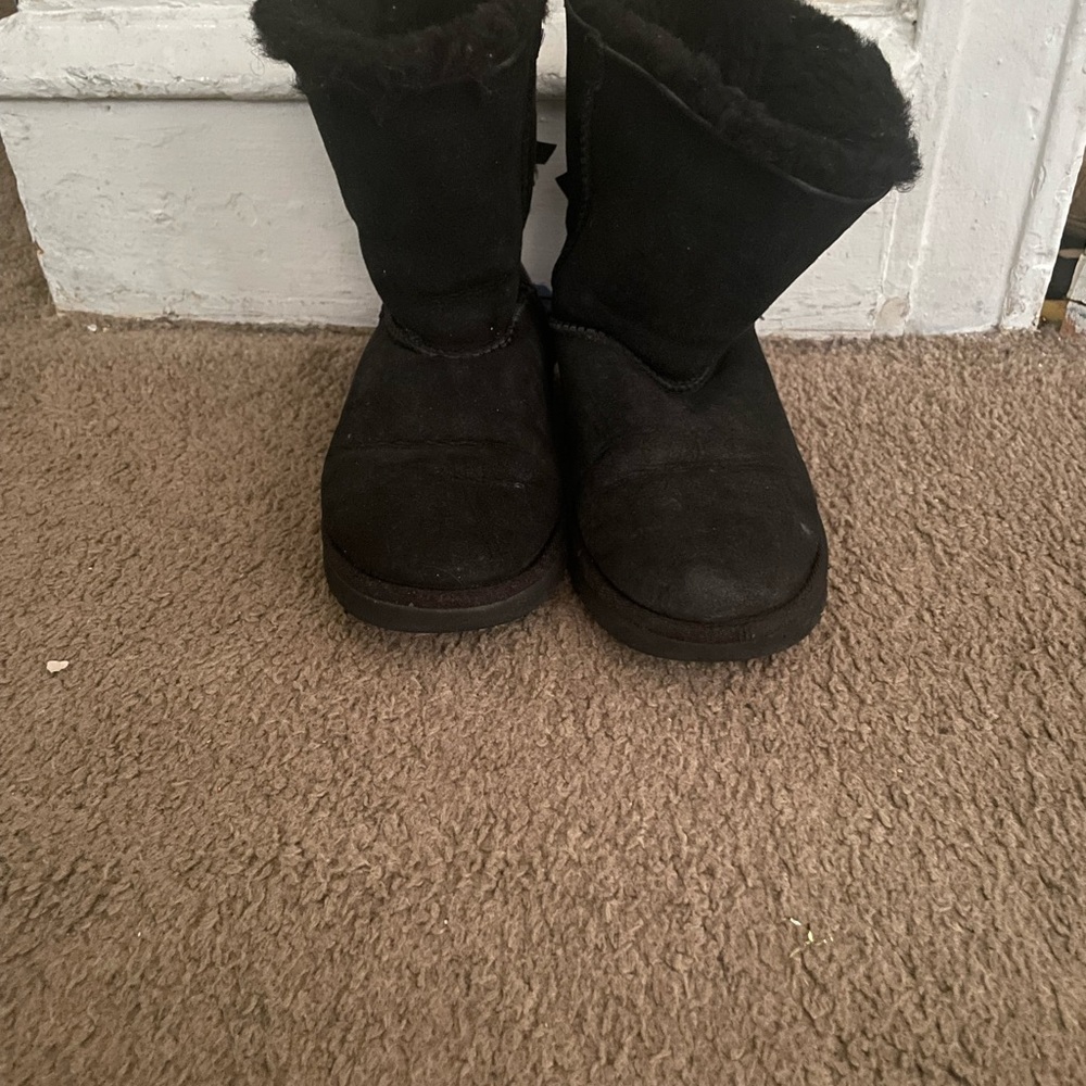 Uggs size 4
